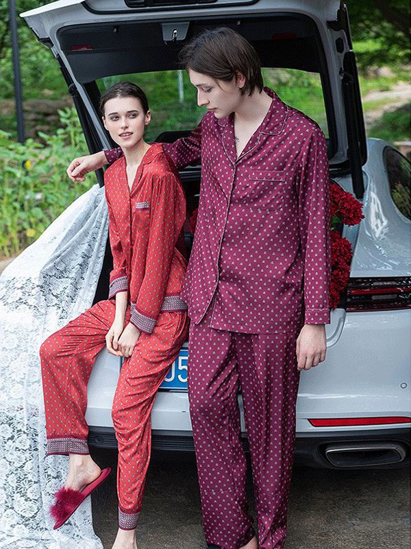 诺曼蒂克2023春夏季酒红色家居服