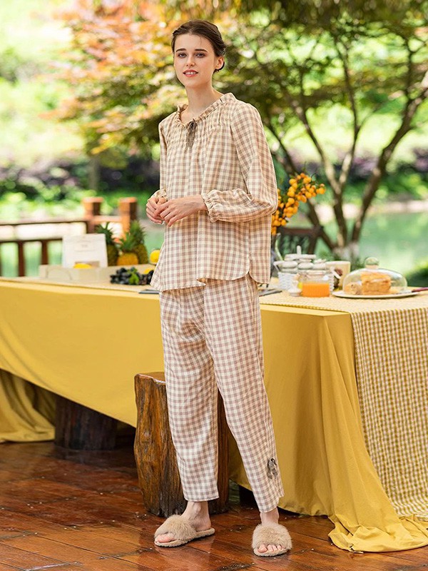 诺曼蒂克2023春夏季裸色家居服