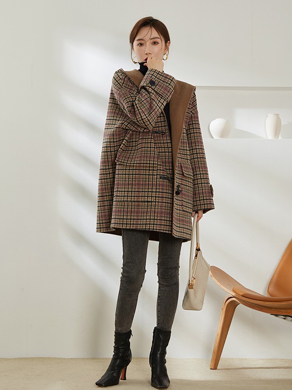 竹依依女装2022秋冬季咖啡色大衣