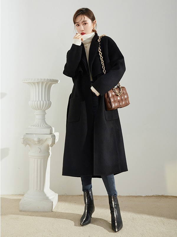 竹依依女装2022秋冬季黑色大衣