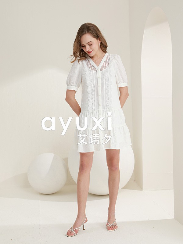 艾语夕女装2023春夏季白色衬衫裙