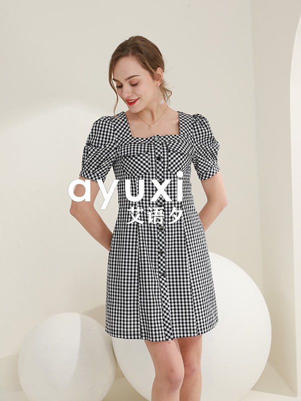 艾语夕女装2023春夏季黑色连衣裙