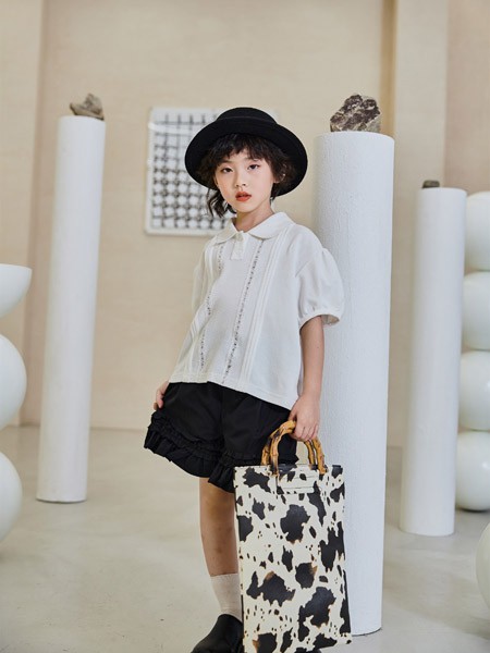 小资范童装2023春夏季白色衬衫