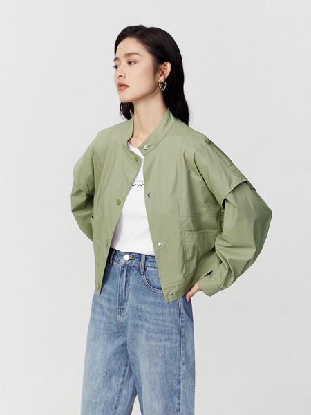 衣莱尔女装2022秋冬季白色T恤