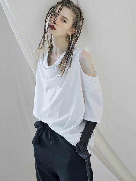 日着女装2023春夏季白色T恤