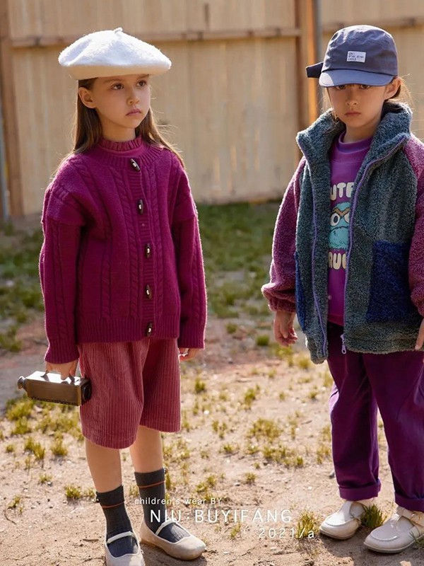 妞·布衣坊童装2022秋冬季粉色毛衣