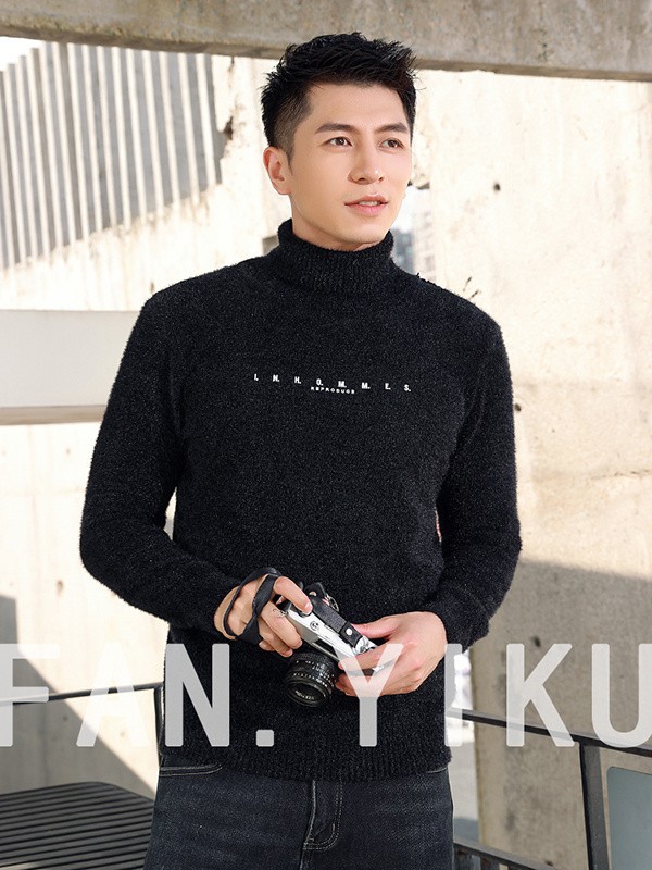 范衣库男装2022秋冬季红色毛衣