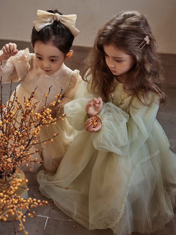 花田彩童装2023春夏季绿色连衣裙