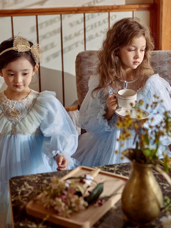 花田彩童装2023春夏季蓝色连衣裙