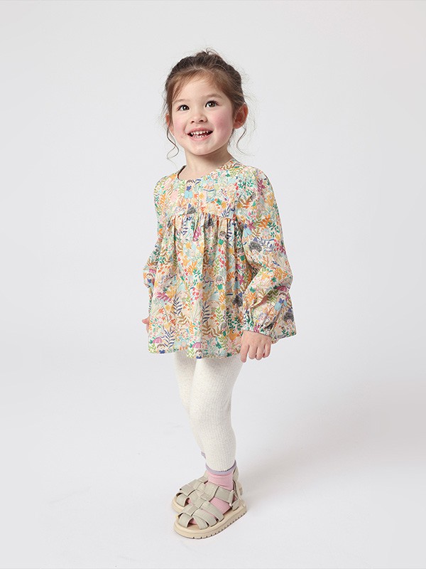 马克珍妮2023春夏季杏色连衣裙