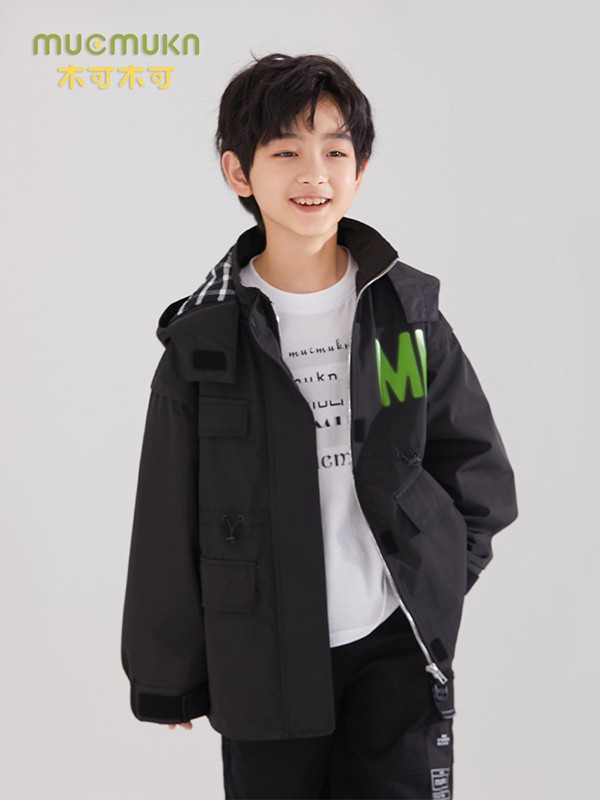 木可木可童装2023春夏季白色T恤