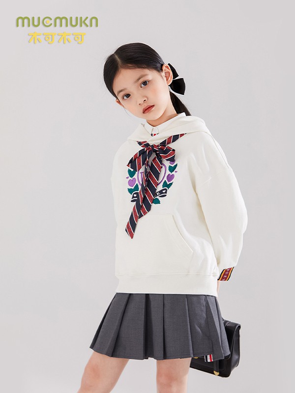 木可木可童装2023春夏季白色外套