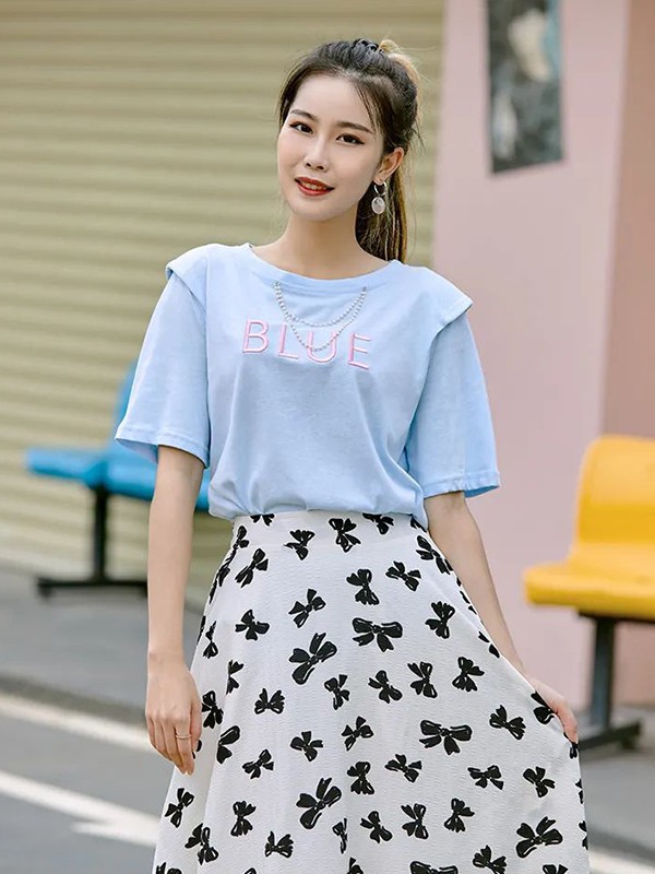 欧禾女装2023春夏季蓝色T恤
