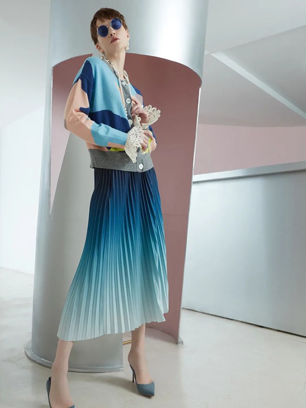 薏名女装2023春夏季蓝色百褶裙