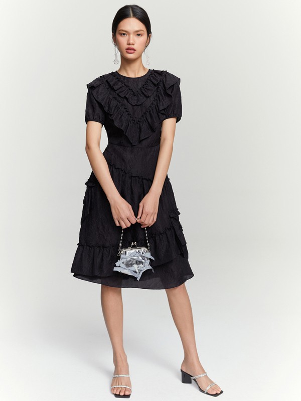 爱丽娜米罗2023春夏季黑色T恤