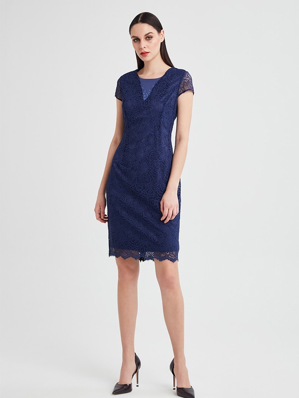 皮尔・卡丹2023春夏季藏蓝色连衣裙