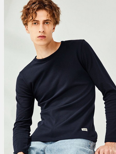 佐丹奴休闲装2023春夏季黑色T恤