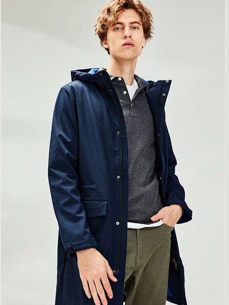 佐丹奴休闲装2023春夏季藏蓝色外套