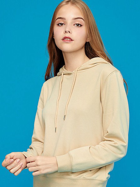 佐丹奴休闲装2023春夏季杏色卫衣