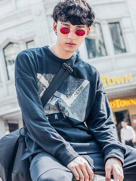 贵人鸟运动装2023春夏季绿色T恤