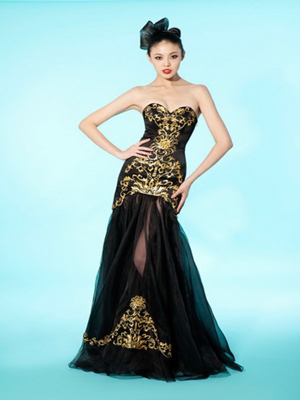 东北虎皮革2023春夏季黑色连衣裙