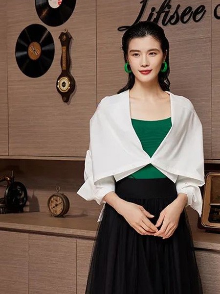 粉蓝女装2023春夏季绿色背心