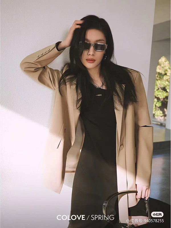 芭蒂娜女装2023春夏季黑色T恤