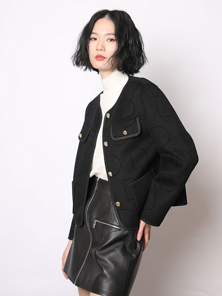 伊华欧秀女装2022秋冬季黑色短裙