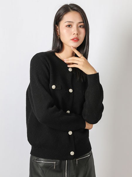 伊华欧秀女装2023春夏季黑色针织衫