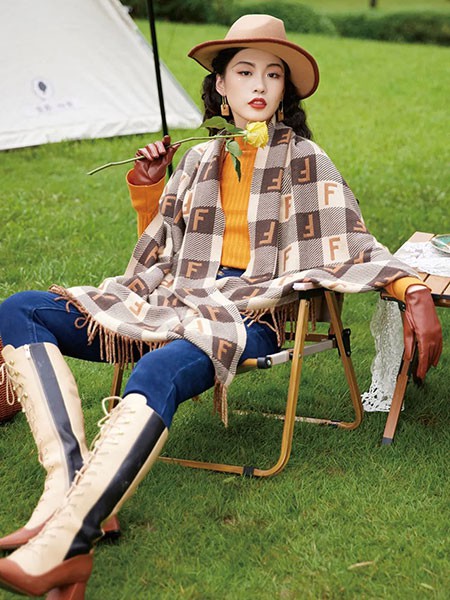 电影时装女装2022秋冬季棕色大衣