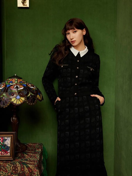 邓皓2023春夏季黑色连衣裙