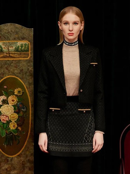 邓皓女装2023春夏季黑色西装