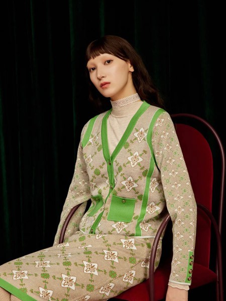 邓皓女装2023春夏季灰色连衣裙