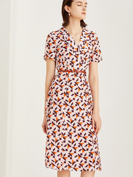 杰西女装2023春夏季白色连衣裙