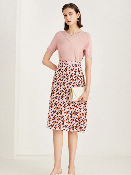 杰西女装2023春夏季粉色T恤