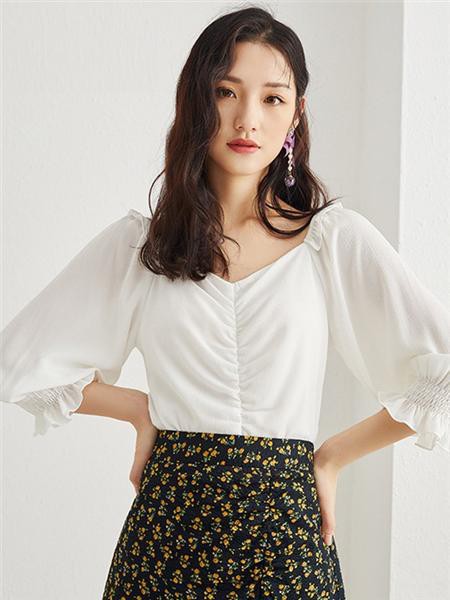 金苑女装2022秋冬季白色T恤