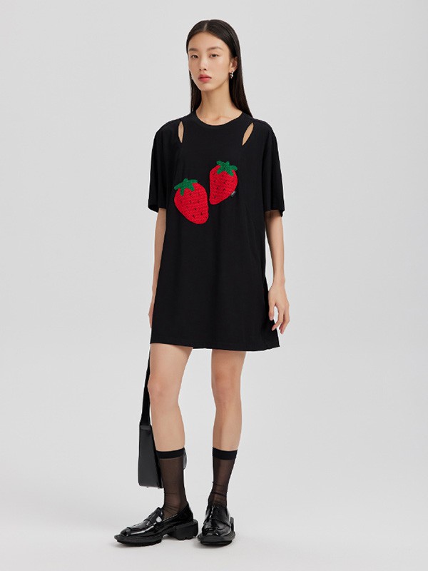 伊布都2023春夏季黑色连衣裙