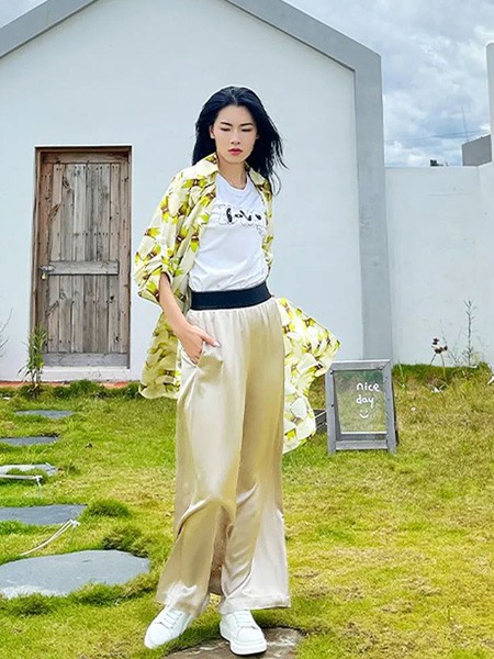 卡汶女装2023春夏季白色T恤