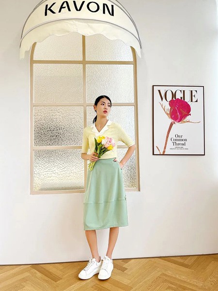 卡汶女装2023春夏季黄色T恤