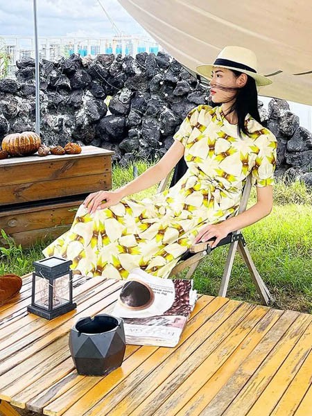 卡汶女装2023春夏季黄色连衣裙