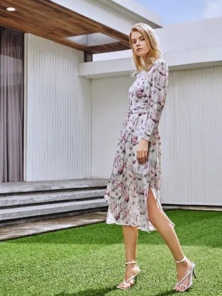 爱特爱女装2023春夏季白色连衣裙