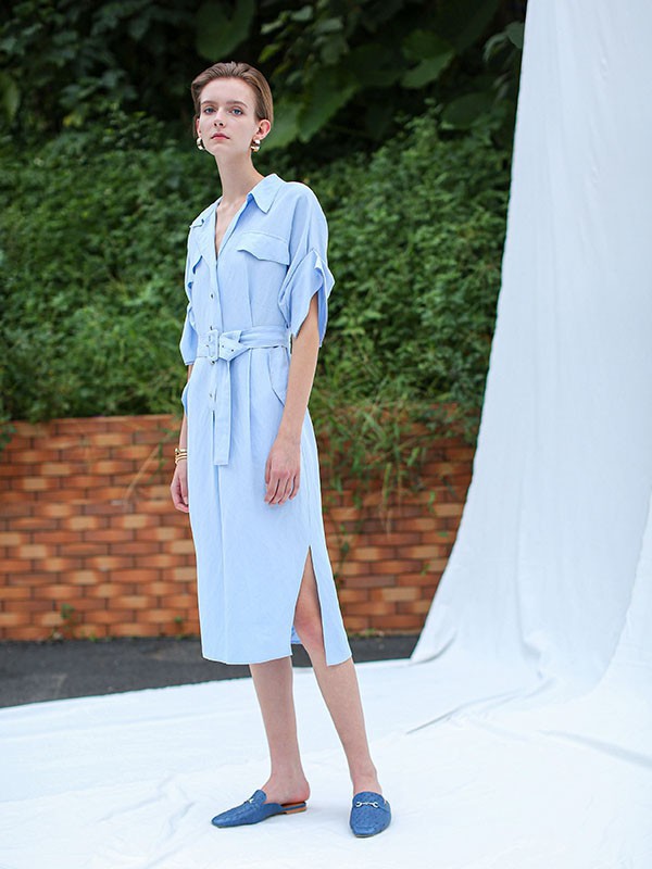 卡邦尼2023春夏季蓝色衬衫裙