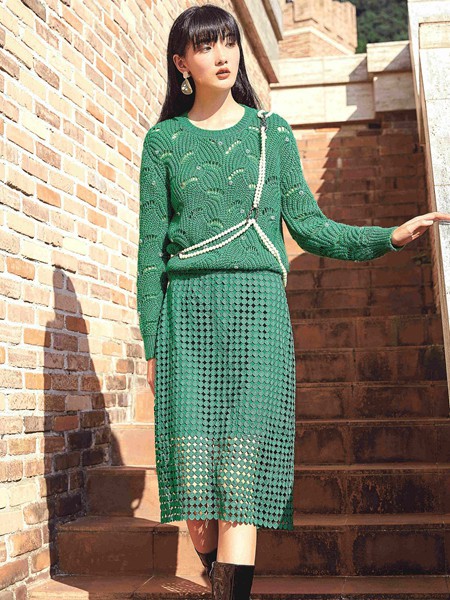 凡恩女装2023春夏季绿色毛衣