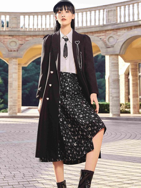 凡恩女装2023春夏季白色衬衫