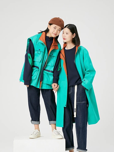 法路易娜女装2022秋冬季绿色大衣