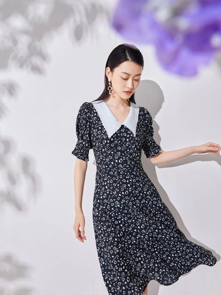 JUST&TH女装2023春夏季黑色连衣裙