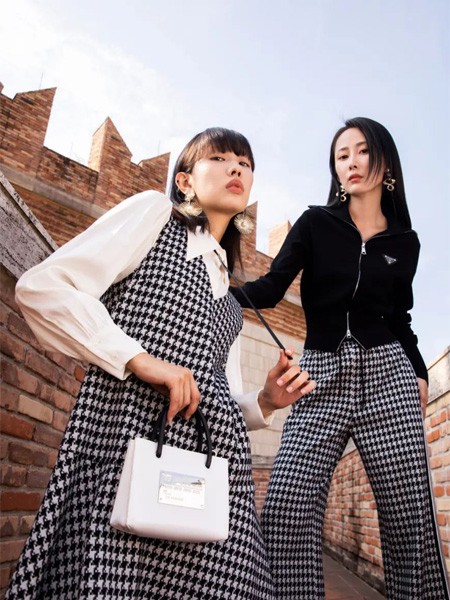 JUST&TH女装2023春夏季白色长裤