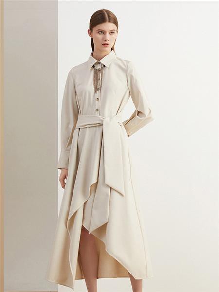 影儿时尚集团女装2023春夏季白色连衣裙