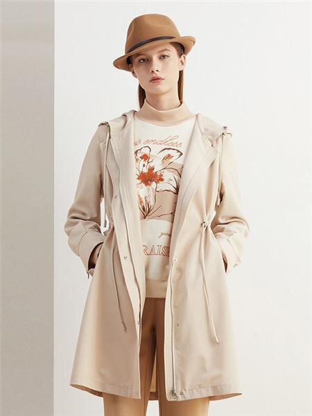 影儿时尚集团女装2023春夏季白色T恤