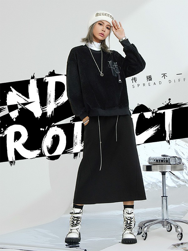 播元素女装2023春夏季黑色T恤